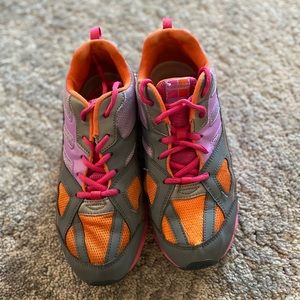 Tsukihoshi girls tennis shoes size 4.5